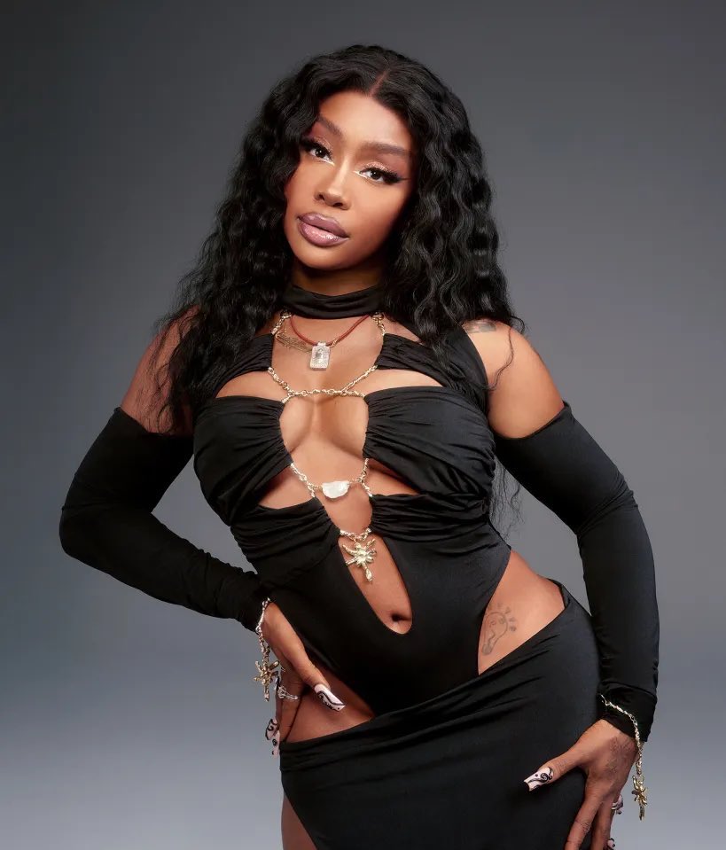 ComplexMusic's tweet photo. SZA’s “Snooze,” “Kill Bill,” “Love Galore” ft. Travis Scott and “Good Days” are all on the cusp of going diamond 💎 https://t.co/rrBVrYX90I