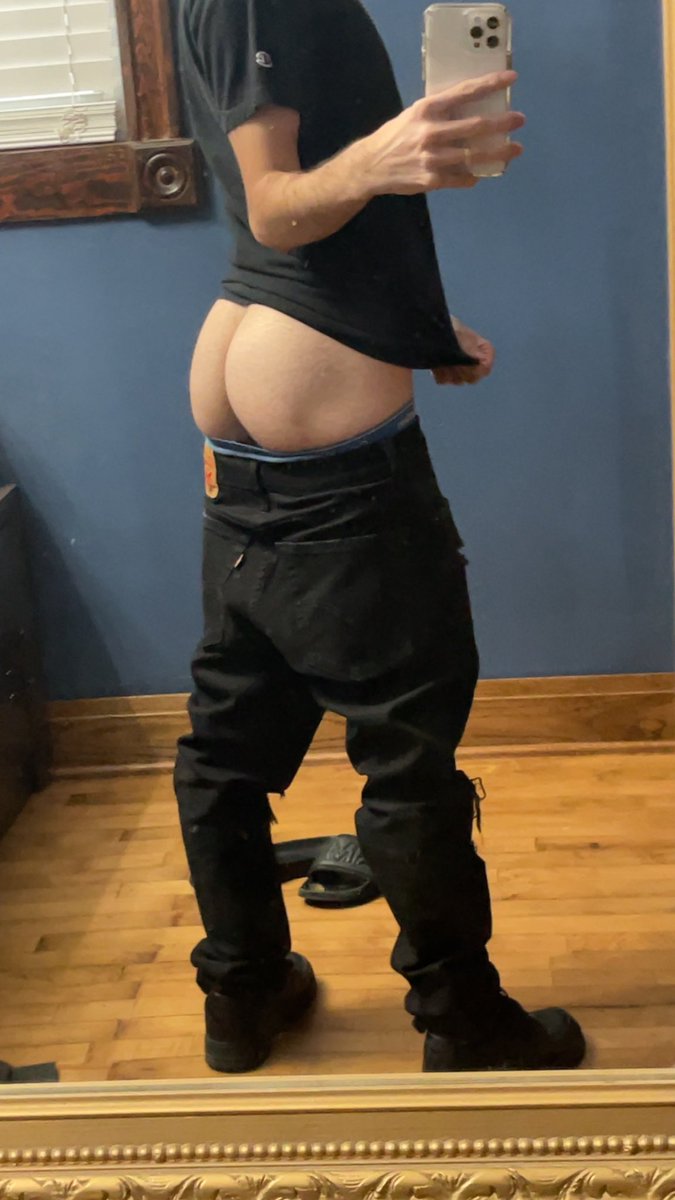 _chi_twink's tweet photo. Boy butt https://t.co/LvjsBmw9Up