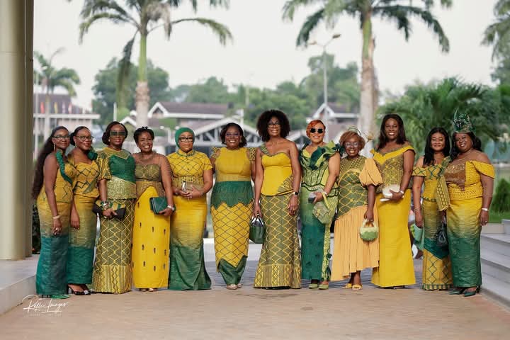 💚💛💚💛💚💛💚💛
#geyheyonline METGALA