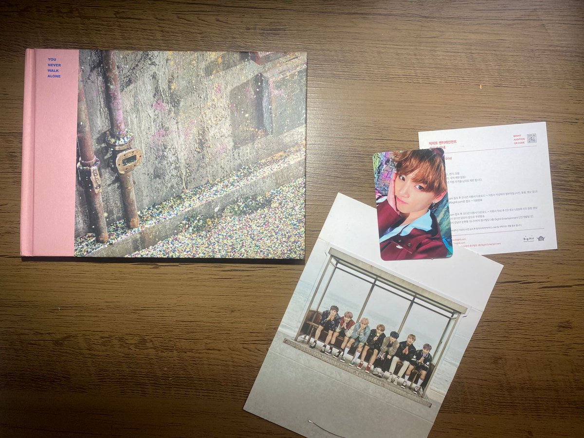 btshwn's tweet photo. ⚠️FOTOS MAIS DETALHADAS E BRINDES ENVIO POR DM⚠️
2 cool 4 skool
You Never Walk Alone https://t.co/L23Rp2CDDF