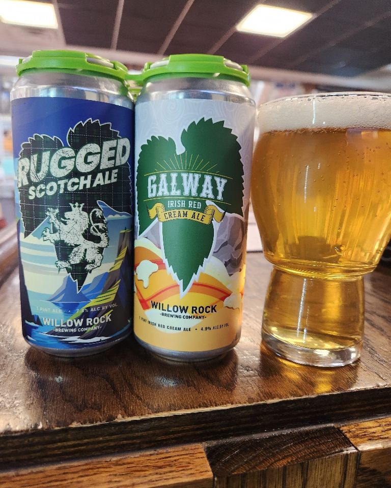 Four pack and a pint? Don't mind if I do! 

We're open noon to 9pm this don't Saturday, so come on down.

 #Beeracuse #LocalBeer #Syracuse #CraftBrewery #ThinkNYDrinkNY #WillowRockBrew #CraftBeer #DrinkLocalCNY