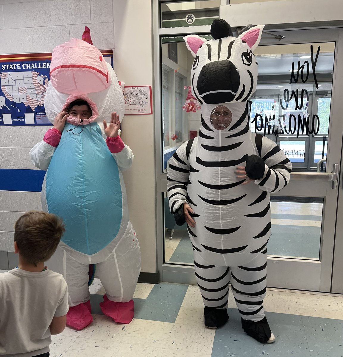 Thank you for your continued support of our BoosterThon! The top teachers thrilled our students with an inflatables race! 
#BoosterThon2025 #DowellHuskies #calvertshines