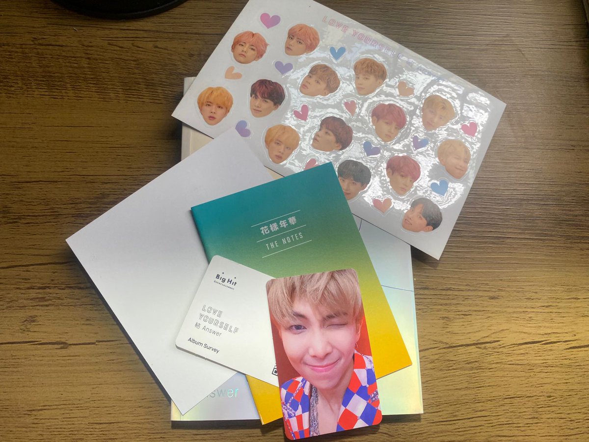 btshwn's tweet photo. LOVE YOURSELF (BRINDES ERAS) https://t.co/8REe98EkMh