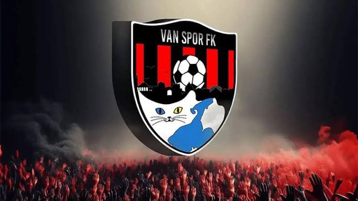 gultepeburak's tweet photo. Vanspor’umuza yapılan saldırıyı şiddetle kınıyoruz!

Elazığspor maçı sonrası Vanspor kafilesine yönelik gerçekleştirilen taşlı saldırı, sporun ruhuna ve fair-play anlayışına aykırıdır.

Yaşanan bu çirkin olayda yaralanan futbolcularımıza ve teknik heyetimize geçmiş olsun dileklerimizi iletiyoruz. Vanspor’un yanındayız, bu olayın takipçisi olacağız!

@vansporfk