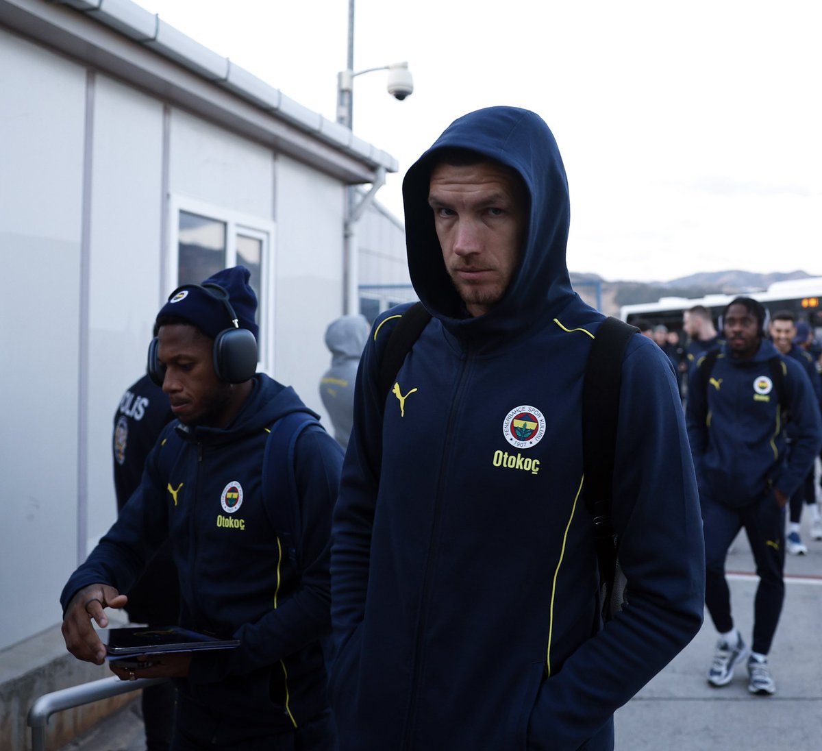 Fenerbahce's tweet photo. 📍 Alanya’dayız. 

#ALYvFB https://t.co/JdErDpvlr6