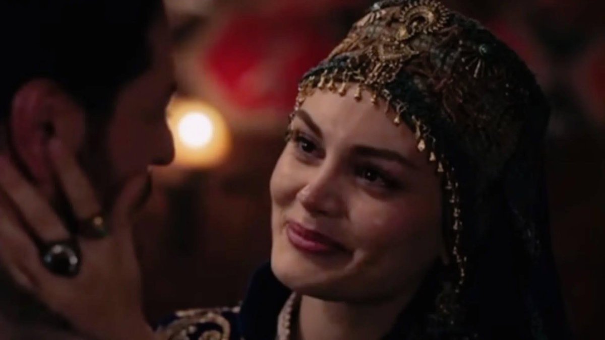 kalbime mühürlendi ceylan gözlerin kurban olsun sana medreselin 

Yanındayız BelginŞimşek