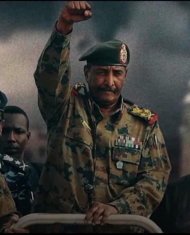 ⭕️ صمت البرهان المدروس.. رسالة تحذير أم ورقة ضغط دولية؟

غياب الحديث عن بعض الملفات الحساسة – البرهان لم يتطرق في خطابه بشكل مباشر إلى التمويل الخارجي للمليشيا أو الدور الخفي لبعض الدول التي تدعي الحياد لكنها تدعم الفوضى في السودان. هذا التجاهل ليس صدفة، بل اعتقد هو جزء من