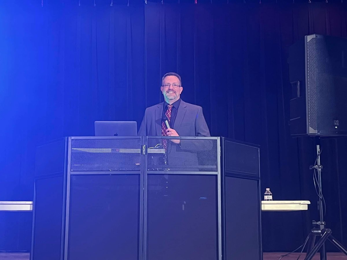 After a great night of DJing last night, back on the 🎙️ this afternoon as I’ll have the call alongside <a href="/ClaireDau/">Claire Dau</a>, <a href="/GregSteinerEMU/">Greg Steiner</a> and @elenaagiovannaa as <a href="/EMU_MBB/">Eastern Michigan Men's Basketball</a> brings in <a href="/ODU_MBB/">ODU Men’s Basketball</a>. Join us starting at 2pm over on <a href="/ESPNPlus/">ESPN+</a>!