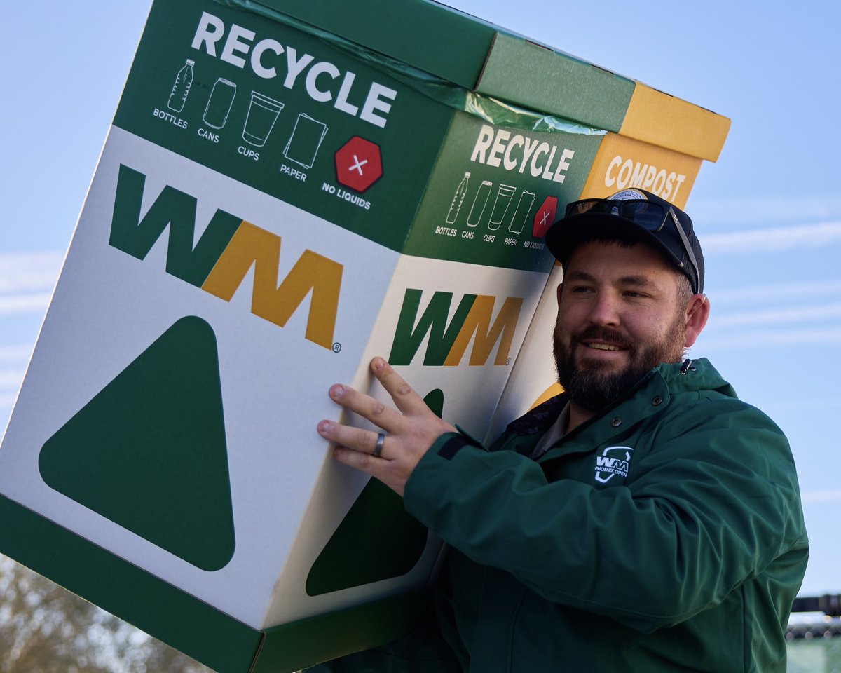 WasteManagement's tweet image. The incredible people behind The People’s Open. 💚 Thank you to our Operations Team for all your hard work and enthusiasm to make this a successful and sustainable week at the @WMPhoenixOpen!

#GreenestShow #WMPO #ThePeoplesOpen #DrivingSustainability #RecycleRight