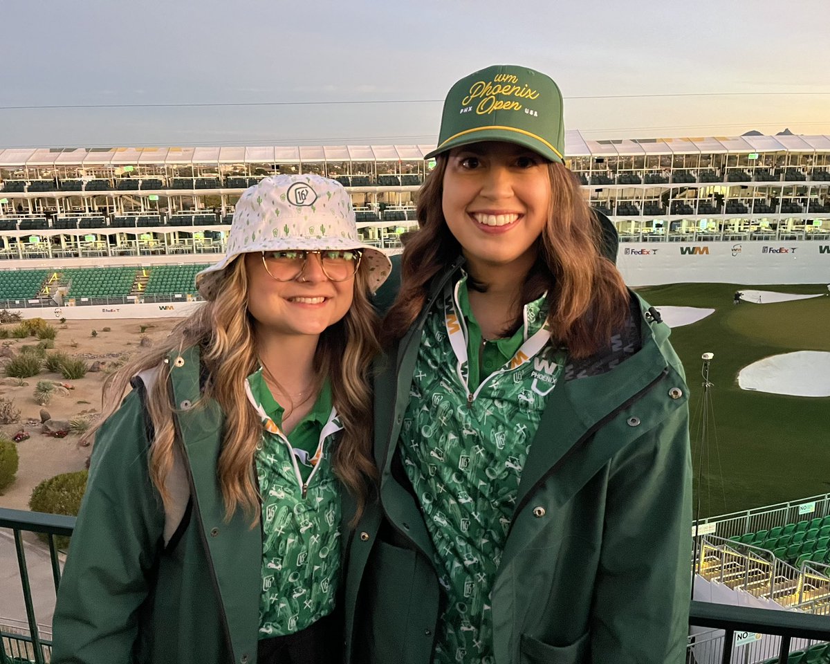 WasteManagement's tweet image. The incredible people behind The People’s Open. 💚 Thank you to our Operations Team for all your hard work and enthusiasm to make this a successful and sustainable week at the @WMPhoenixOpen!

#GreenestShow #WMPO #ThePeoplesOpen #DrivingSustainability #RecycleRight
