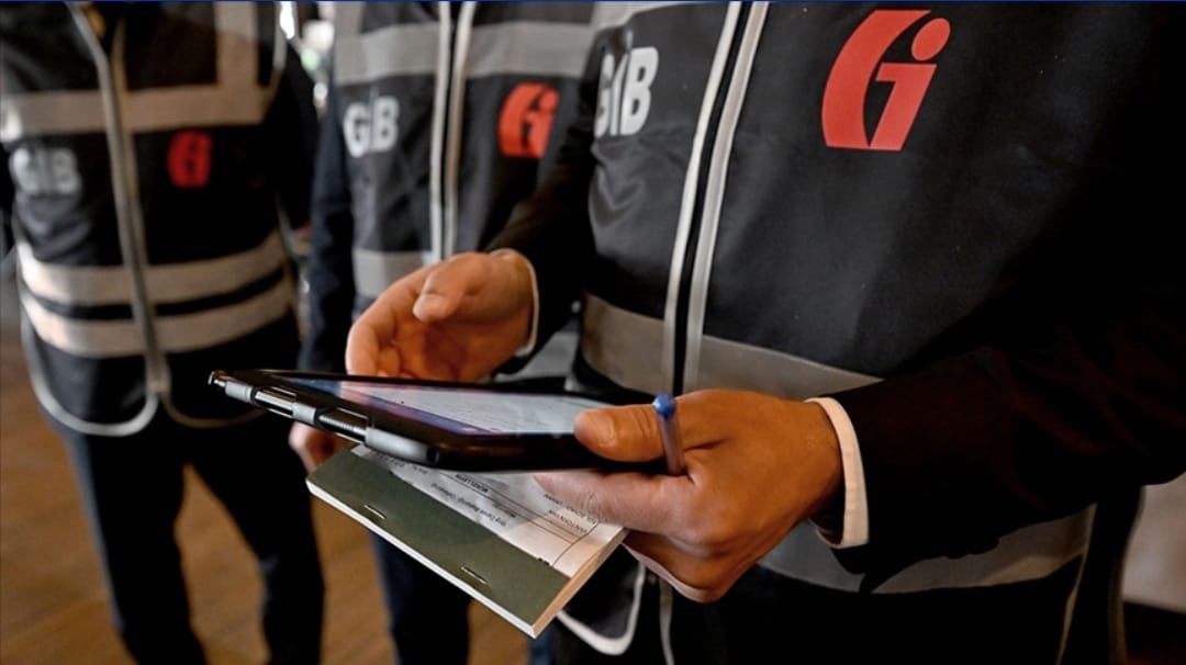 Kayıtdışılığın azaltılması vergi bilincinin oluşması ve verginin tabana yayılması için hem sahada hemde daire Özverili çalışan Gelir Uzmanlarına #denetimekollukgerek