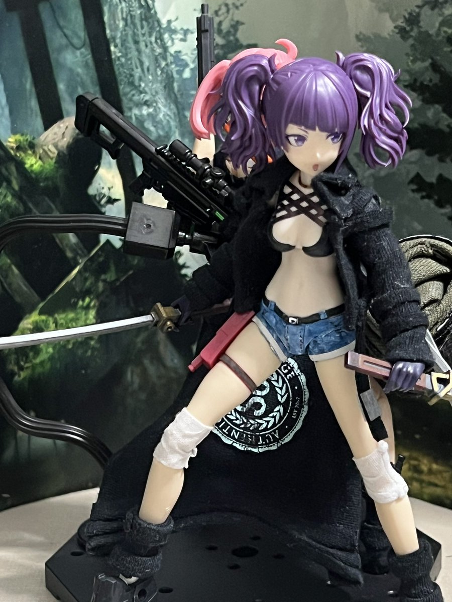 Destabilized202's tweet photo. Ready for a zombie apocalypse!

#30ms #busterdoll https://t.co/5ysLEBCi64