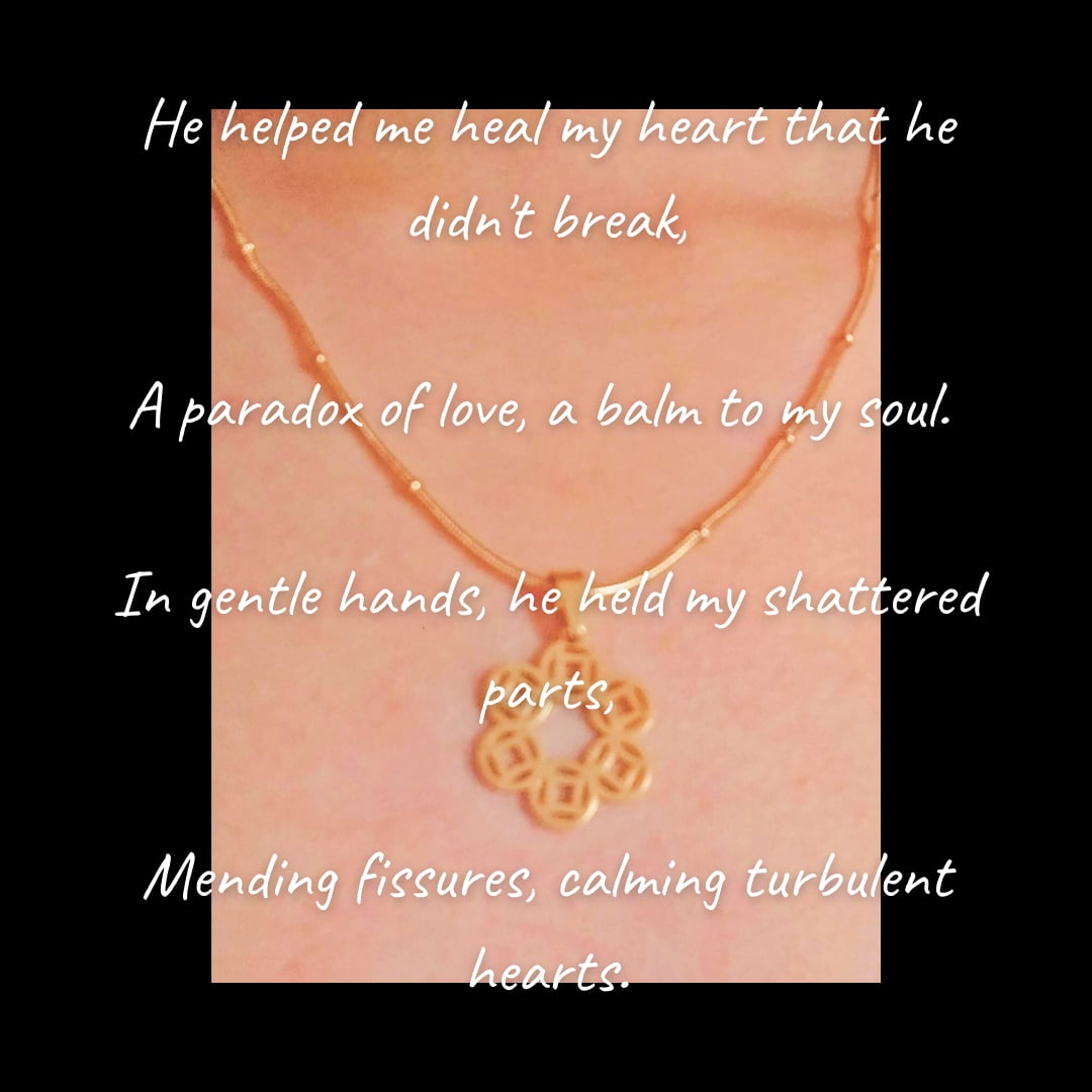 yna_marocali's tweet photo. "We'll get through this, we'll get past this, 🤝

I'm a girl with a whole lot of baggage" 🫂

#poetry #poetrycommunity #poem #poems #poet #poets #poetsoftwitter #poetic #poetics #poetical #poetically https://t.co/1DWpUMhGnN