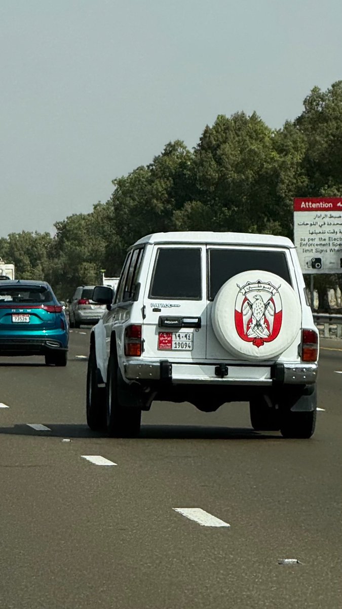 68v's tweet image. أروح لمكانٍ خابره .. خابره ياتيه
أسوق القدم صوبه وهي مالها حاجة
. . . #مساء_الخير ❤️‍🩹