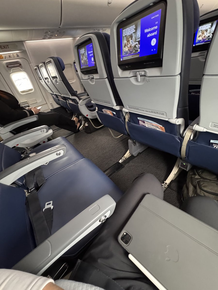 mnij29's tweet photo. When they say “boarding complete” and your row looks like this… https://t.co/vu8KEcR63o
