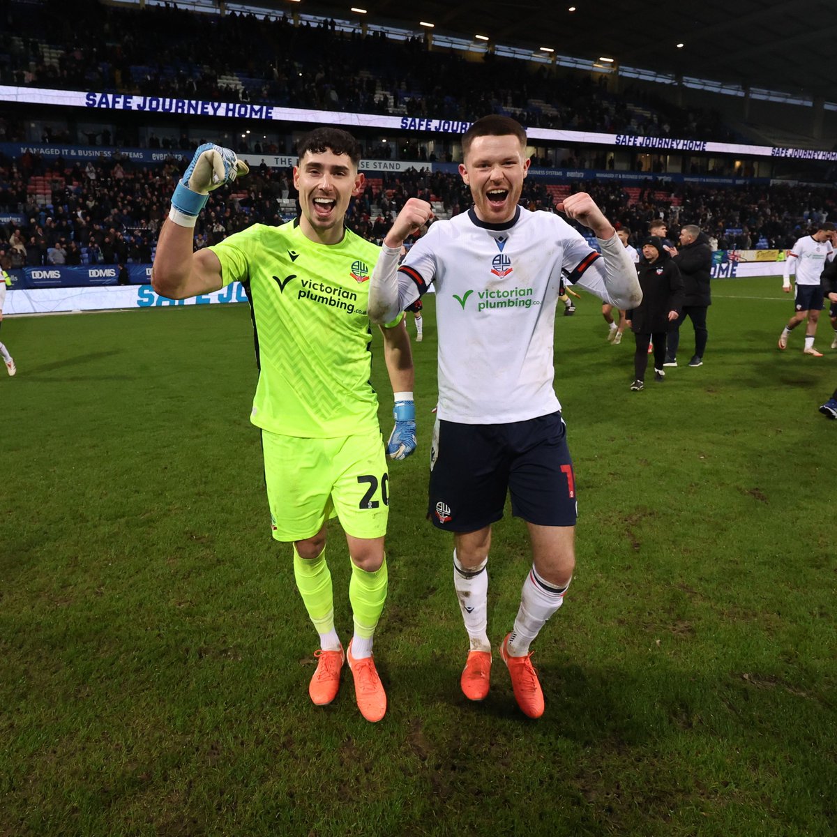 OfficialBWFC's tweet photo. That sweet, sweet winning feeling 🤩

#bwfc https://t.co/zgj72w7RLG