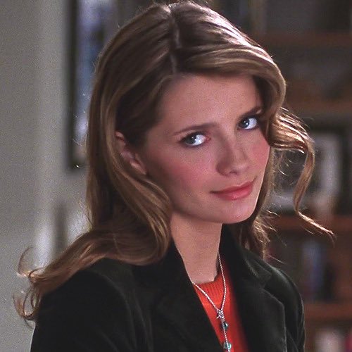 yrfaveageres's tweet photo. marissa cooper from the o.c. is an age regressor ( 5-8 / 9-14 ) ! her caregiver is summer roberts who calls her little one, they enjoy watching care bears + cuddling together . . occasionally seth will come over &amp; teach marissa to skateboard. https://t.co/jpJF2y1F8v