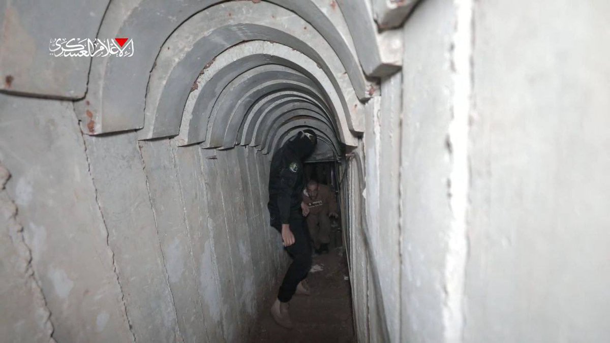 MorEdge_Insight's tweet photo. This is where the three hostages released today were kept just before their release… a tunnel paid for by UNRWA and USAID https://t.co/2SCsK3PQKL