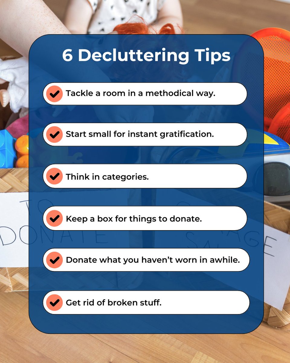 realtormag's tweet image. Whether selling or staying put, most homeowners could benefit from a little decluttering. Share our guide with your clients to help them begin their decluttering journey! bit.ly/3EbvoZh