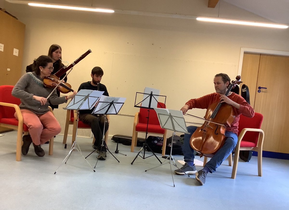 Lovely to welcome back musicians from Scottish Chamber Orchestra- children enjoyed the opportunity to listen and respond to the beautiful music ❤️