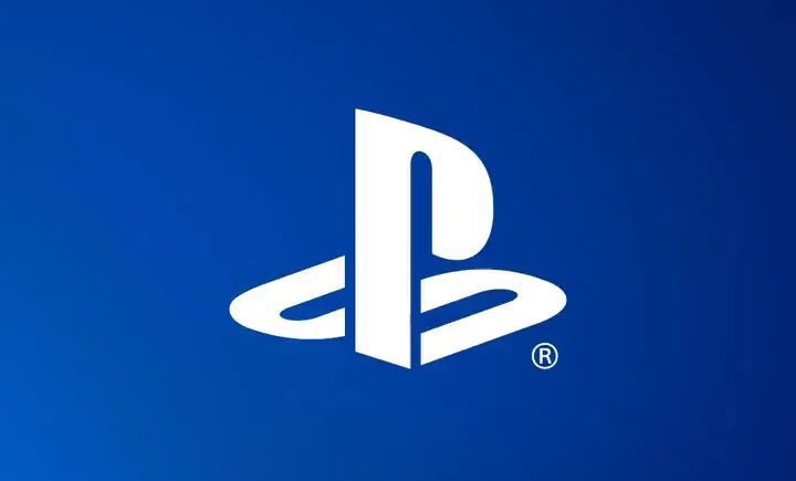 DiamondprojCent's tweet photo. PlayStation's Servers Situation so far ‼️ 

• Still down after 18+ Hours 
• #2 Longest since 2011 (24 Days, due to a Security Breach) 
• Only one statement from Sony acknowledging the situation
• Causing Fortnite to underperform by over 1 Million Online Players

Info: @HYPEX https://t.co/GhXI95w3hP