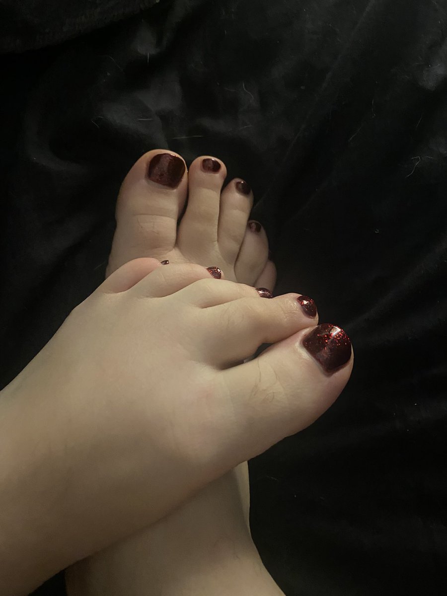 Howdy__Meowdy's tweet photo. Shadow the hedgehog nails for the occasion 🙂‍↕️🖤♥️ https://t.co/kS1pKtjUqS