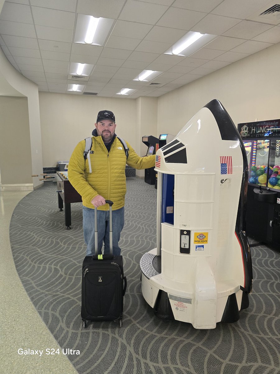 Rick Mooney (@rmooney_mooney) on Twitter photo Nick's flight got diverted, but I don't think he will have to do as much snow removal. <a href="/nick_korthals/">Nick korthals</a> <a href="/cienfuegosn1/">Nancy Cienfuegos</a> <a href="/MorefarSupt/">Robert Dorsch</a> Nick's flight got diverted, but I don't think he will have to do as much snow removal. <a href="/nick_korthals/">Nick korthals</a> <a href="/cienfuegosn1/">Nancy Cienfuegos</a> <a href="/MorefarSupt/">Robert Dorsch</a>