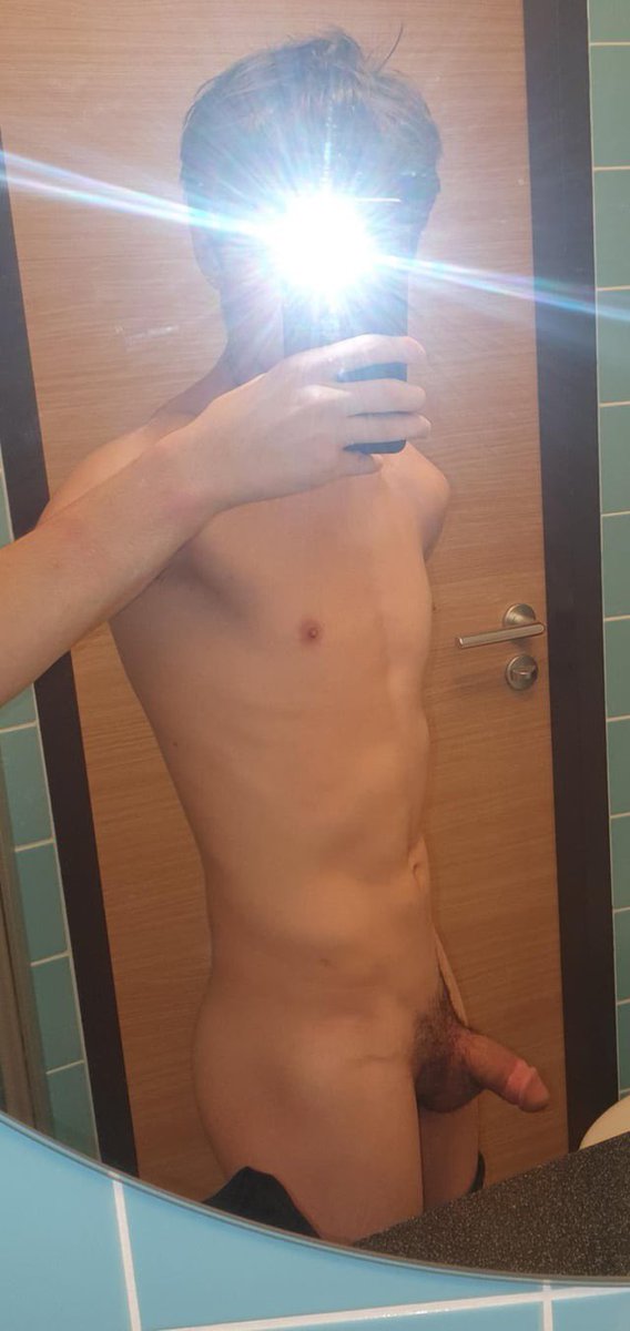 Almondcat99's tweet photo. #twink #nude #cuteguys #cutguys #collageguys #nudeselfie #peachguys #gay https://t.co/tD2GMA9reA