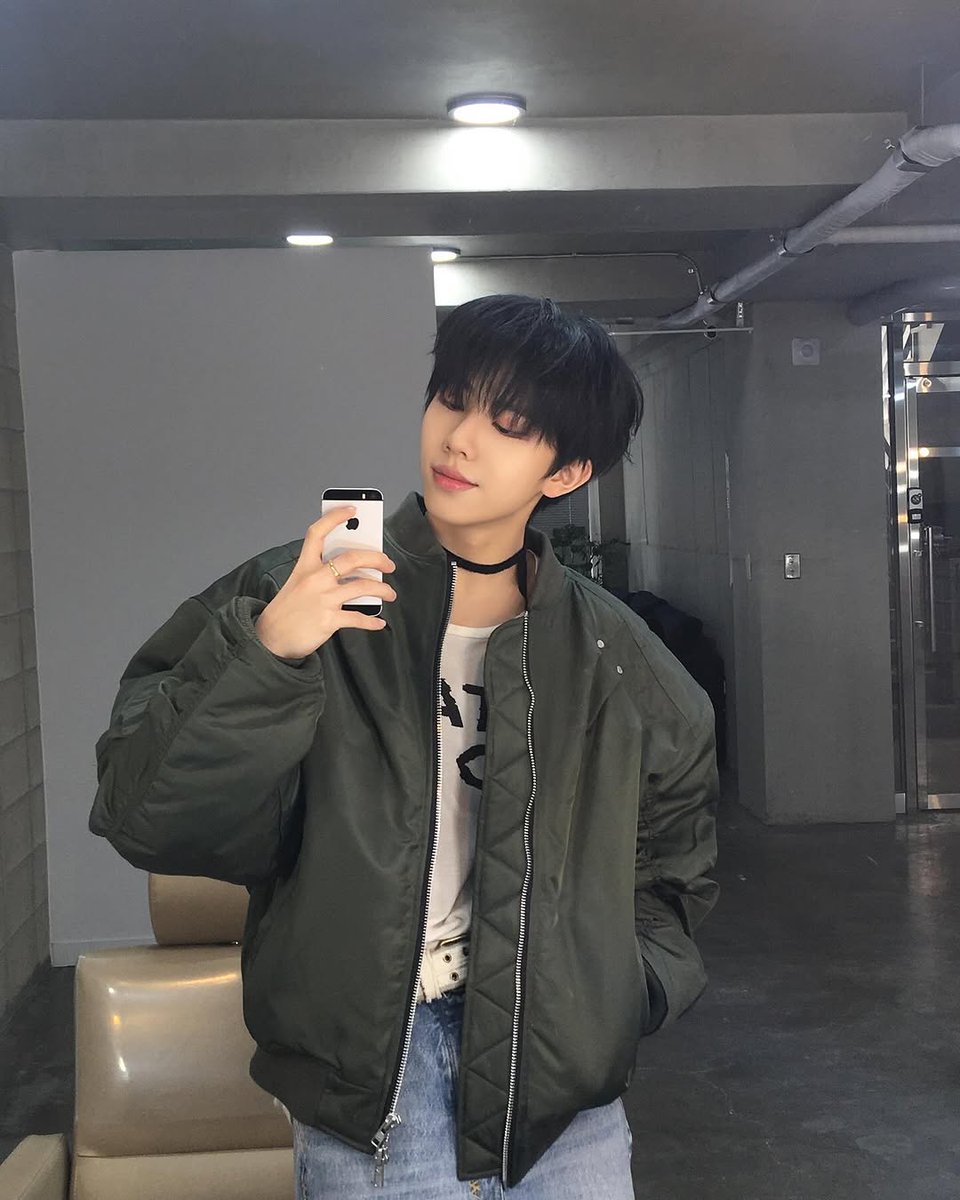 8TURNBRAZIL's tweet photo. 🐶📸| INSTAGRAM (2/3)
"🦆🤿🖤"
#8TURN #에잇턴 #エイトターン
#이럴거면_다음생에
#likeafriend https://t.co/9JQkSC2kHy