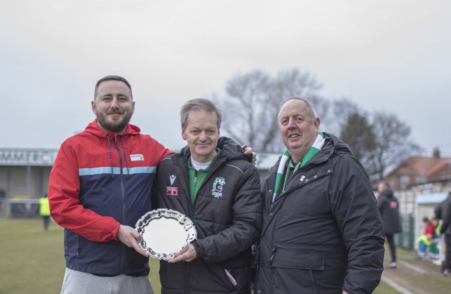BlythsGreenArmy's tweet photo. 𝟐𝟎𝟎𝟎 𝐍𝐎𝐓 𝐎𝐔𝐓 👏

Huge congratulations to lifelong supporter and longtime volunteer Jeff Young, who attended his 2,000th consecutive @Blyth_Spartans game this afternoon.

An incredible run, that now stretches over 38 years!

Well done Jeff - a true Spartan.

#HowayBlyth https://t.co/wKQfcLvU0I