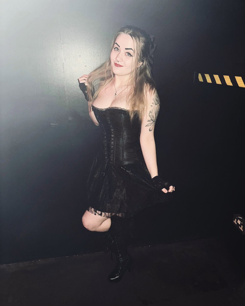 New boots in da clerb