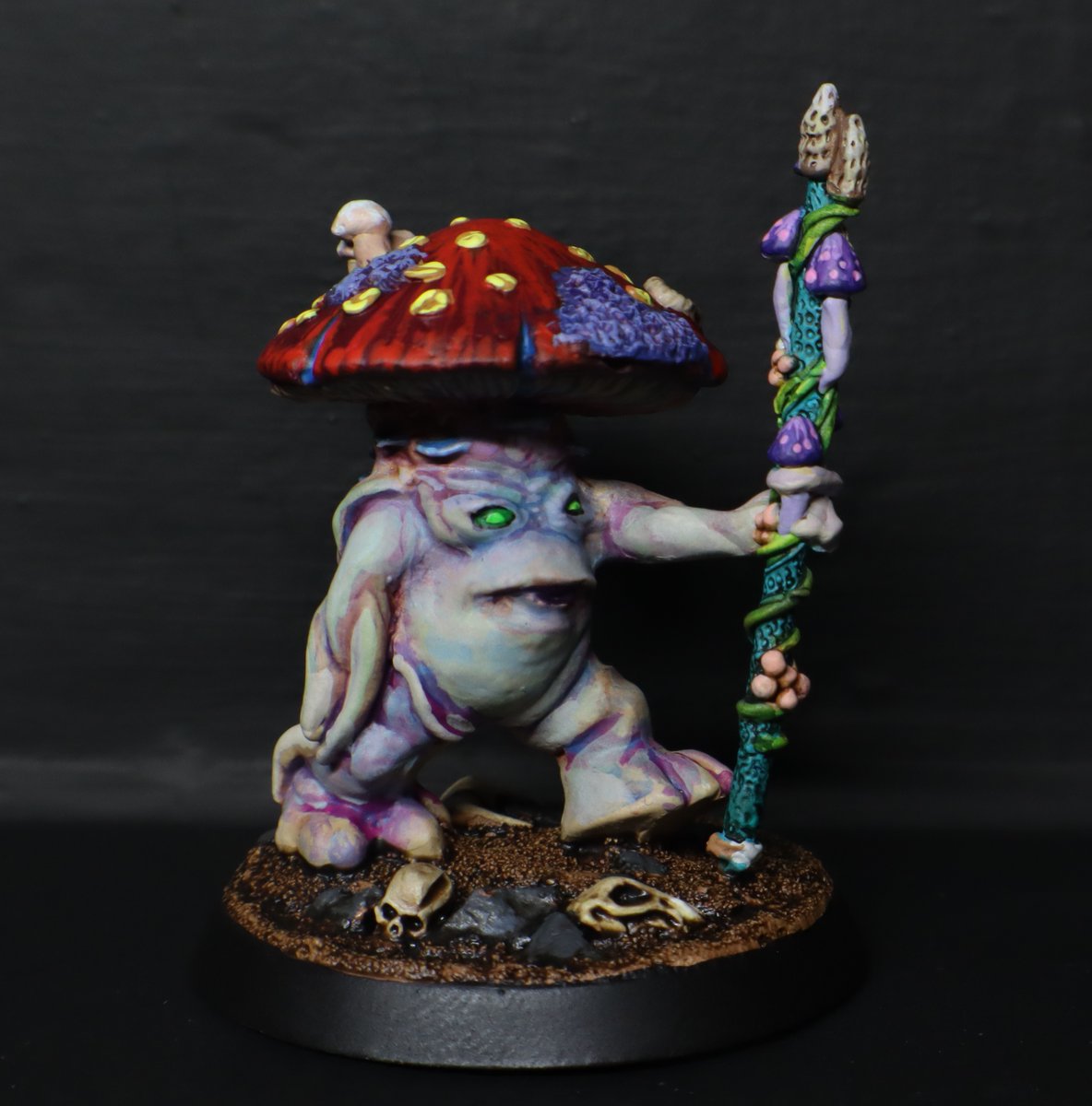 carre78687's tweet photo. reaper miniatures mushroom men ##carreroarts #reaperminiatures #miniaturepainting #rpgminis https://t.co/ptm5K2qbPv