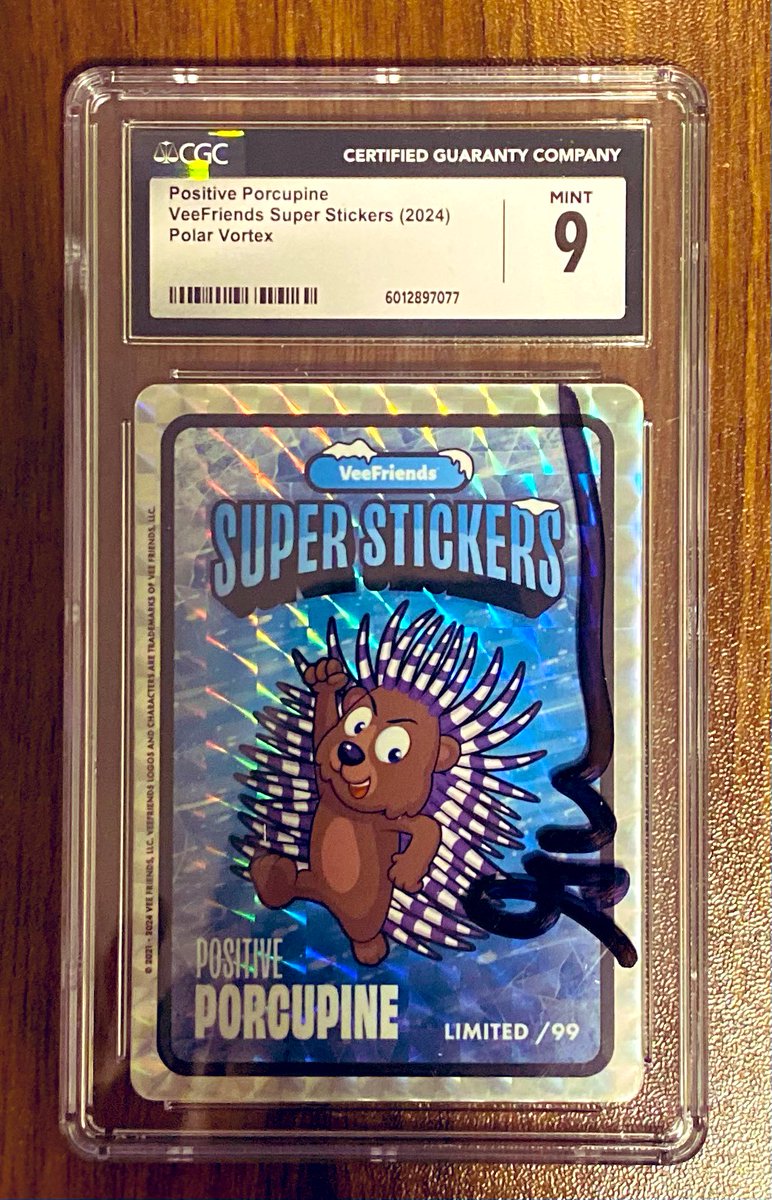 Thank you <a href="/PennywiseSkull/">🌱Pennywise🎈🍊= 🫵😹</a> for this incredible gift signed by <a href="/garyvee/">Gary Vaynerchuk</a> ☺️#veefriends