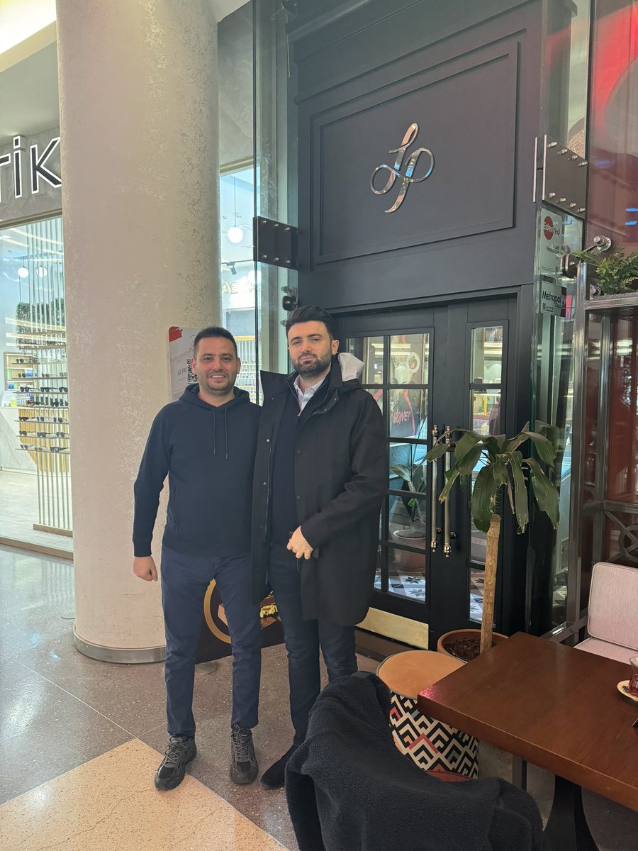 Korupark’taki işletmemizde Bursaspor Başkanımız Sayın Enes Çelik’i misafir ettik.  Kendisine nazik ziyaretleri için teşekkür ediyorum.<a href="/EnsCelik16/">Enes Çelik</a>