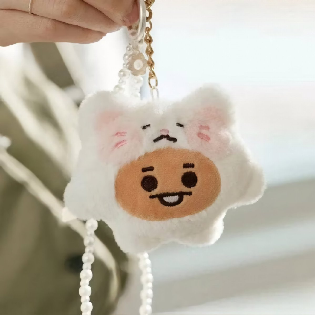 seokread's tweet image. Preciso? Não. Quero? Muito! Versão produtos do BTS na SHOPEE, a thread