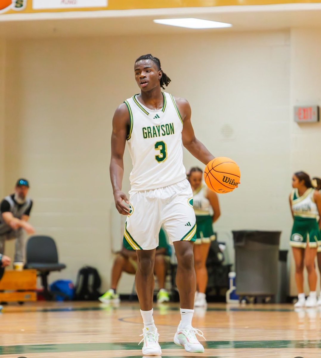 ThePortalScoop's tweet photo. 5⭐️ Caleb Holt combo guard from Grayson High School and one of the top five players in the class of 2026 will be visiting Auburn as they take on Florida today! https://t.co/QfZ6BuF9oh
