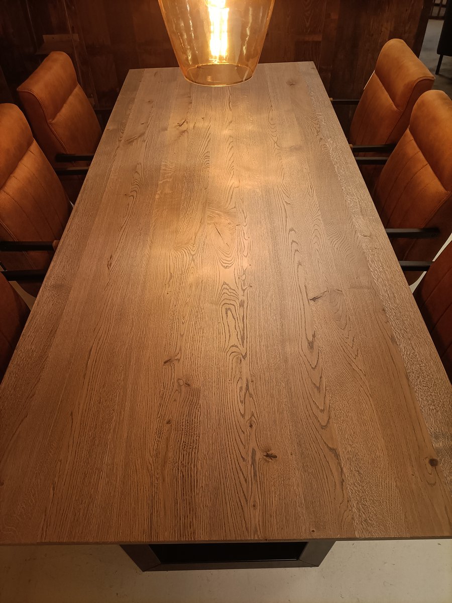 BankstelPlus's tweet photo. 𝗢𝗣𝗥𝗨𝗜𝗠𝗜𝗡𝗚!!🔥

Eettafel 912 van Koopmans
Eiken KM020 A-kwaliteit
240 x 100 x 4 cm opdik
Poot 922 zwart

𝗩𝗮𝗻 €𝟭𝟯𝟯𝟲,-
𝗡𝘂 𝘃𝗼𝗼𝗿 €𝟴𝟵𝟵,-

Zorg dat je er snel bij bent! WEG=PECH! https://t.co/hsYsRF4R6i
