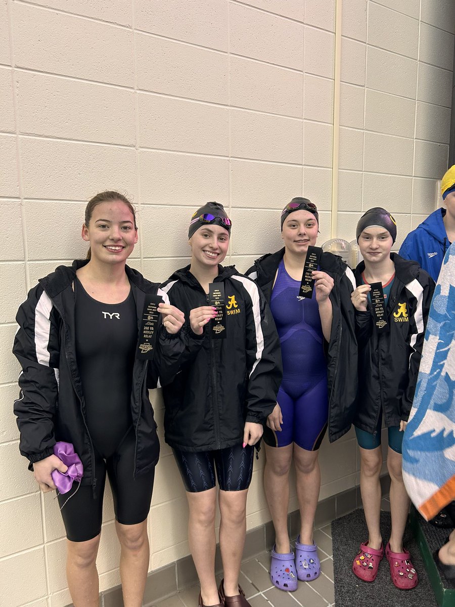AngolaSwimming's tweet image. 2025 Girls Sectional Finals

200 Medley Relay

The team of Lucy James, Emily Skinner, Breslyn Delong, and Cayleigh Blue placed 8th!

#APride @IHSAA1 @SteveLantz1