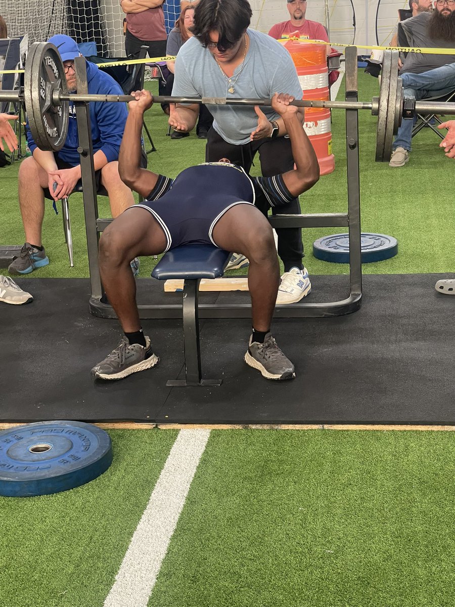 ThaBallCoach's tweet photo. Trojan Power was on full display today for the powerlifting meet! Proud of the way our guys competed! Kids are getting stronger and improving every meet! #TAAT #TrojanNation🟢🟡 https://t.co/YkuMwaWuzG