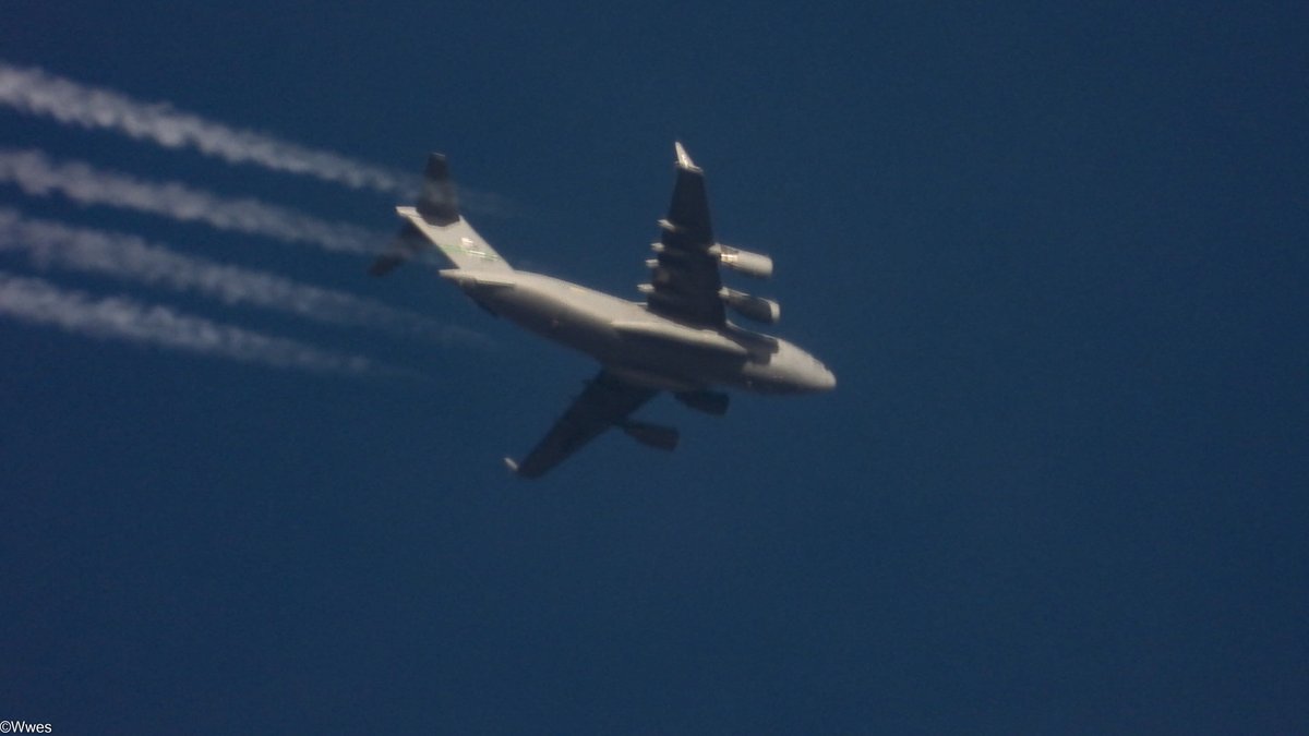 wesleyb1989's tweet photo. FEB8: past a #moonhour
#RCH829 #AE2FA8 (08-8196) #USAF #C17 Boeing C-17A #Globemaster III
(#NLspot #Planespotting #Nikon (#P950 #P1000) #Aviation #Avgeek #ADSB) https://t.co/nh0z872NvG