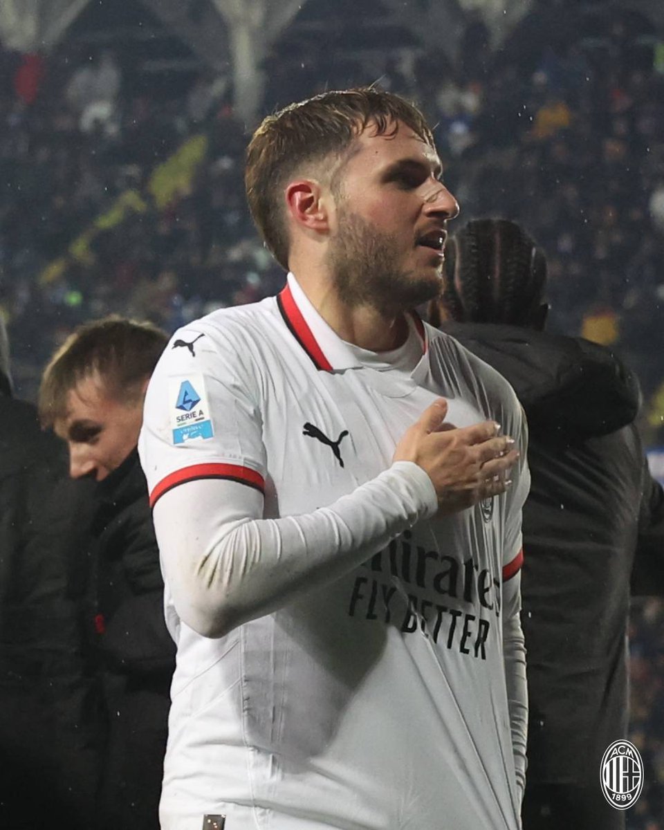 AC Milan tweet media