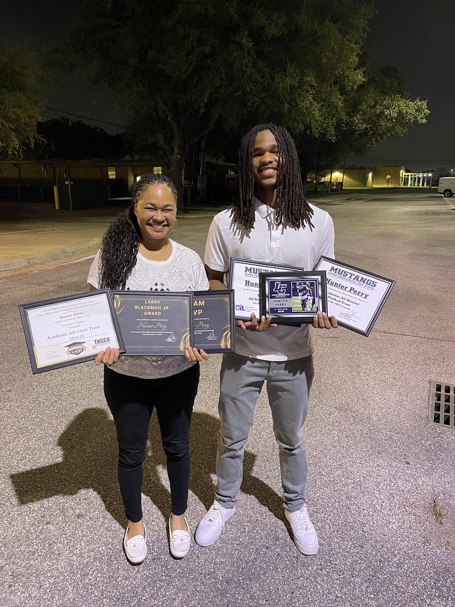 Hunter Perry💥🏈 tweet media