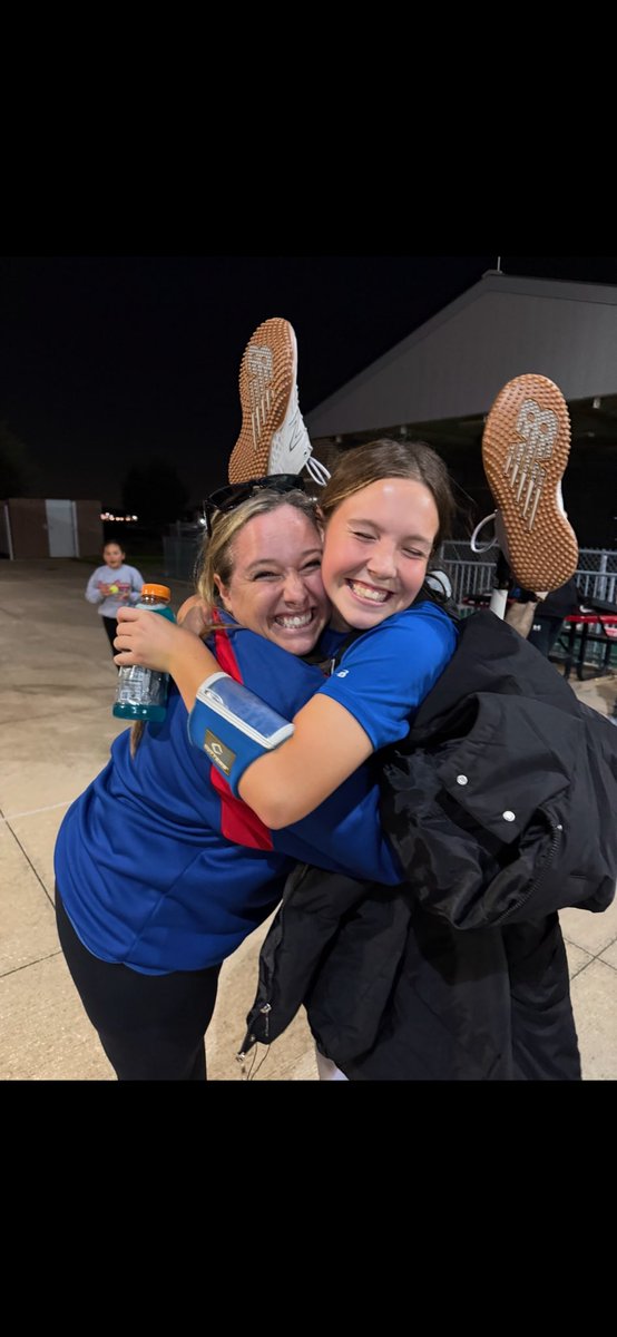 Enjoying this great weather with some of the kiddos! So proud of my babies 🫶🏻