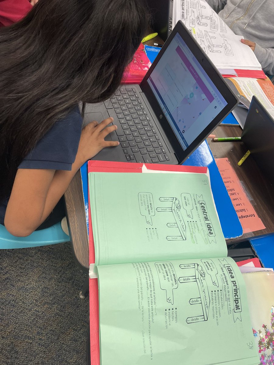 MarleneLoza5's tweet photo. 4th graders had so much fun finding central idea using a @nearpod and learning all about the Mariana Trench https://t.co/kpjCwg7pBZ