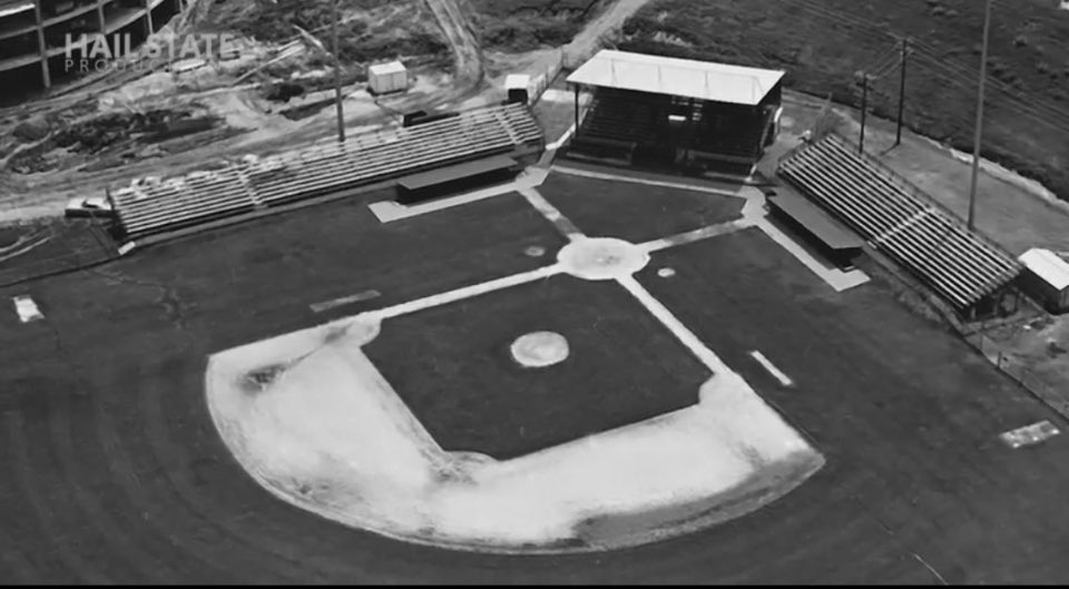 Starkville70s's tweet photo. Just a few days  until @HailStateBB starts. Picture is @DudyNobleField in 1975(Hump being built) what do you rember when seeing this photo? #leftfieldlounge #chickenwire #woodenbleachers #woodenbats #chasingfoulballs @COStarkville @VivaStarkvegas  @mscollegetown @StarkvilleVoice https://t.co/YJCIqeAnF9