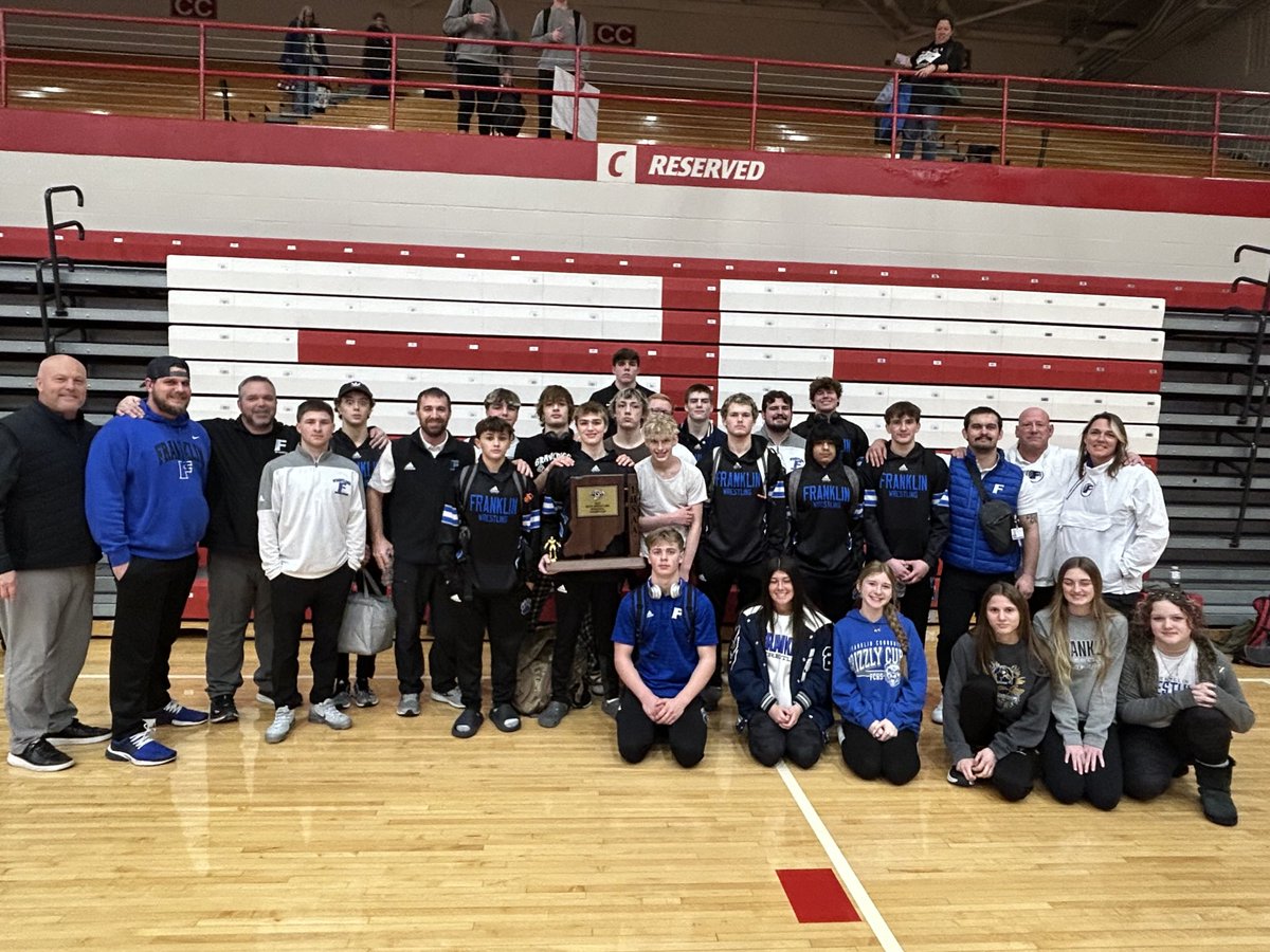 For the first time since 2014, your Grizzly Cubs are Regional Champions! ⁦<a href="/FWCGrizCubs/">FranklinWrestling</a>⁩