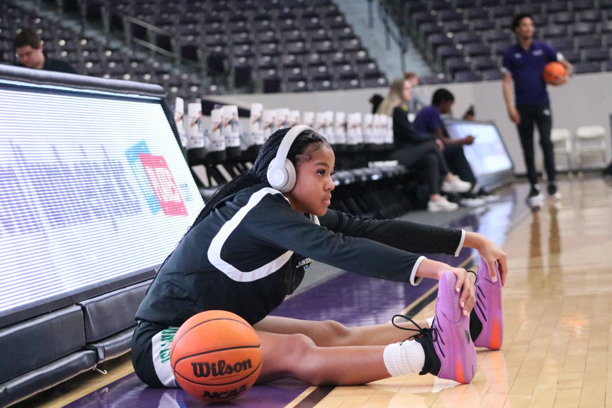 Islanders Women's Basketball tweet media