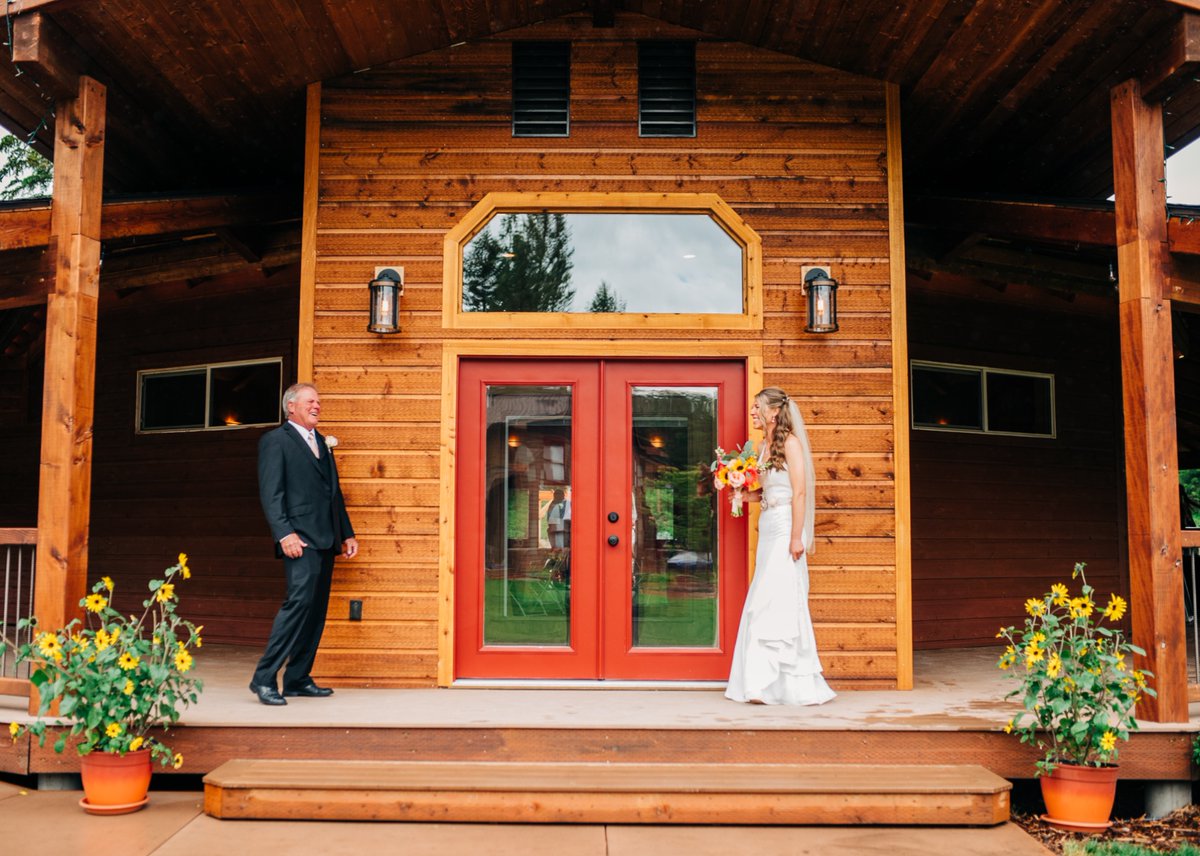 Haymoon_Resort's tweet photo. A first look with Dad can be a very special moment on your wedding day! 💕
.
.
.
Photographer: @kellykirkseyphotographer
Venue: @haymoonresort
Dress: @davidsbridal

#firstlook #wedding #dad #weddingmoments #weddingday #weddingvenue #weddingideas https://t.co/07vGdCpica