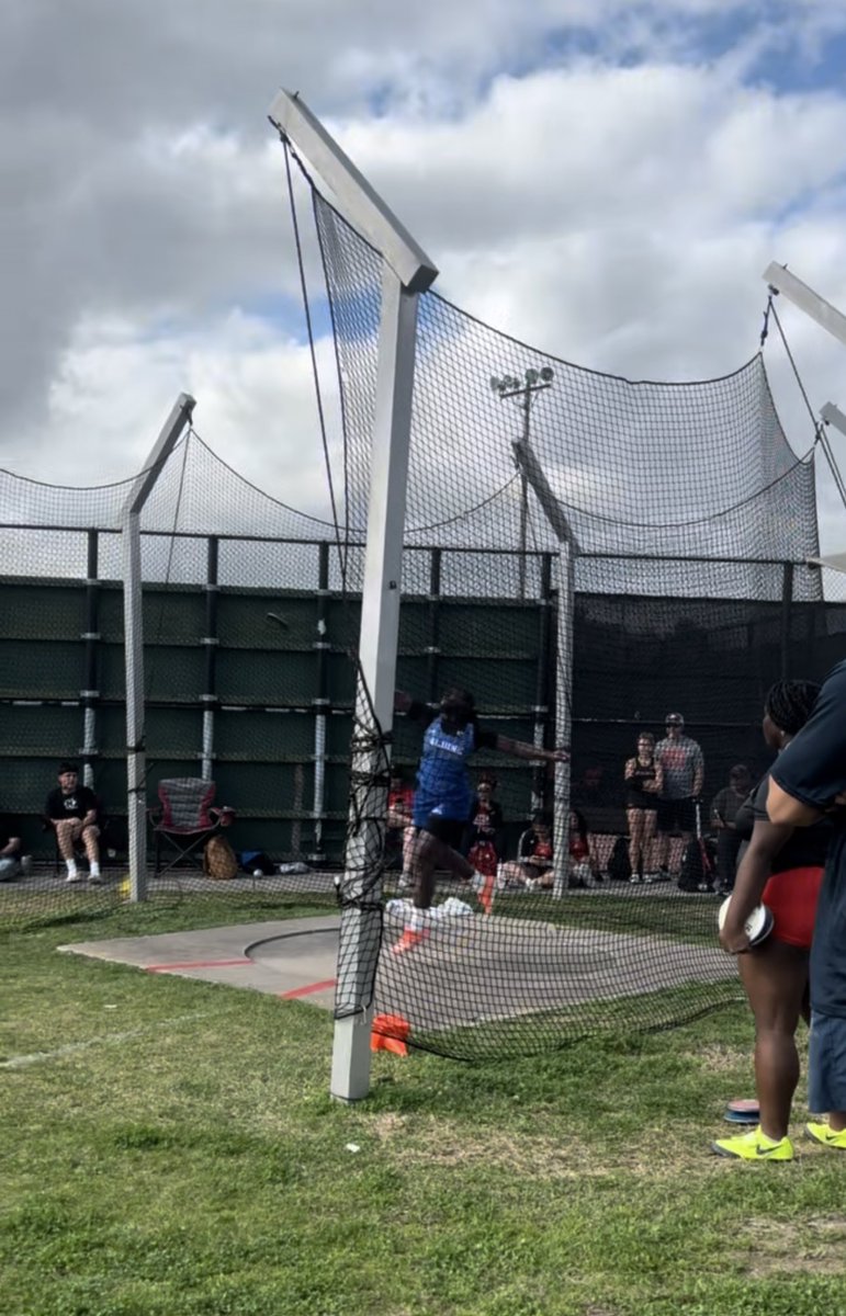 brentcates20's tweet image. Really proud of how our kids competed at the first varsity meet of the season! Those that were called upon at different moments stepped up and accepted the challenge!
They are the reason why I love what I do! 💪✔️