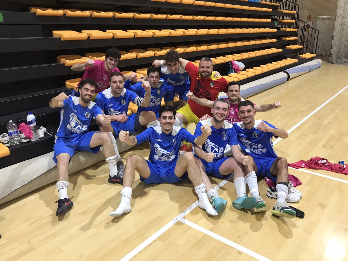 🏆 3ª División - Grupo 3
🗓️ Jornada 17
📅 08/02/2025
🕔 17:10 H.
🏟 P.M. Fco. Fdez. Ochoa

5️⃣ <a href="/cascoantiguofs/">C.D.E. Casco Antiguo</a>
3️⃣ <a href="/cdlopedevegaal1/">CD Lope de Vega</a>

#Kevin ⚽️⚽️
#Chechu ⚽️
<a href="/danilson92/">Daniel Panadero</a> ⚽️
<a href="/Davidel9deltoro/">David H</a> ⚽️